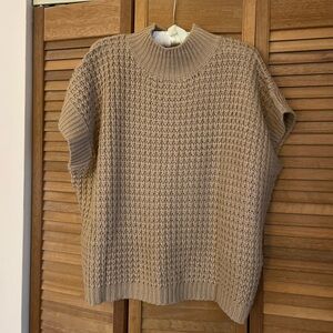 NWOT Chunky Knit Sleeveless Sweater